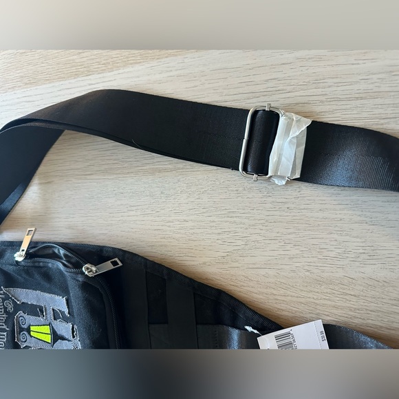 NWT! Disney Haunted Mansion Crossbody - Picture 7 of 10